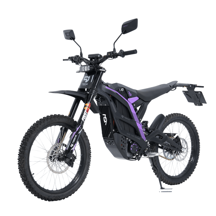 Moto cross eléctrica 79BIKE Falcon Pro RL en vista frontal en ángulo en color morado