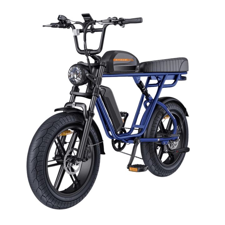 Bicicleta eléctrica fat bike ENGWE M1 en vista frontal en ángulo en color azul