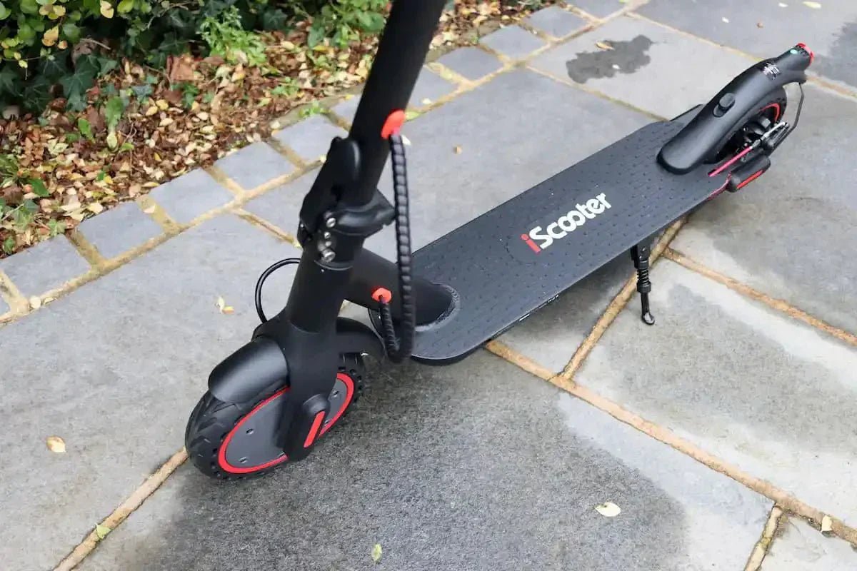 Patinete eléctrico iScooter: rendimiento asequible para todos (2025) - Wheelyshop