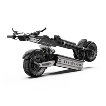 Patinete eléctrico APEFOX T90 ULTRA plegado, en vista frontal en ángulo