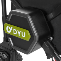 DYU CampX, primer plano de la carcasa hexagonal negra con logotipo DYU verde