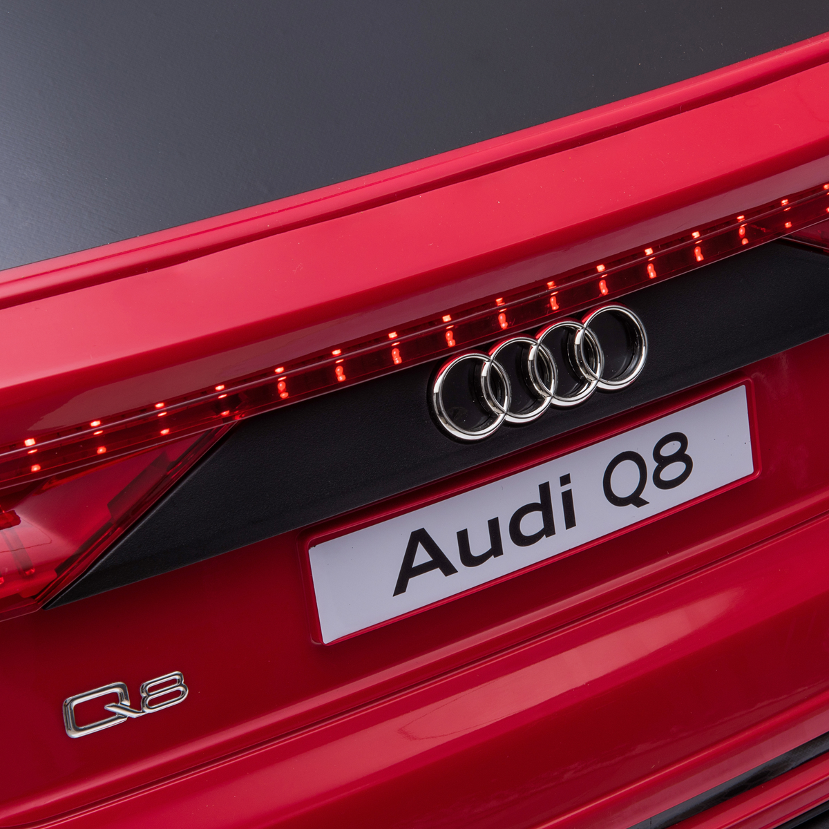 Coche eléctrico para niños Audi Q8 - Wheelyshop