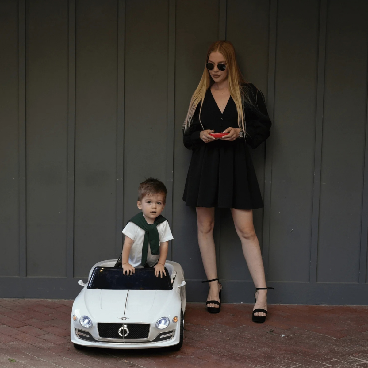 Coche eléctrico para niños Bentley EXP 12 - Wheelyshop