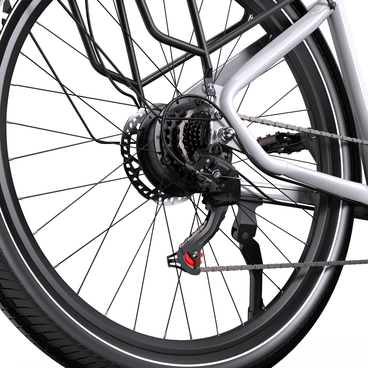 Primer plano del buje de la rueda trasera de la OneSport WT05 con cassette, cambio, disco de freno, cadena y caballete lateral