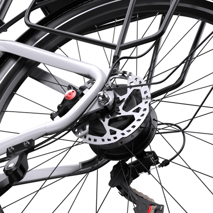 OneSport WT05 primer plano del buje de la rueda trasera con freno de disco, portaequipajes y cambio trasero