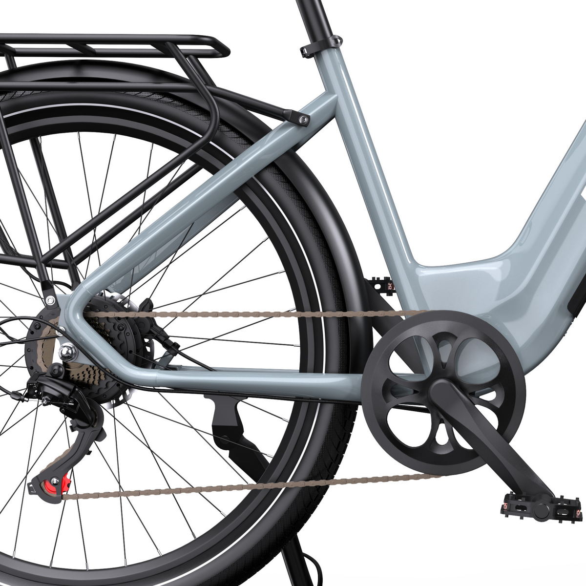 OneSport WT05, primer plano de la parte trasera del cuadro, portaequipajes, cadena, biela y pedal en cuadro gris