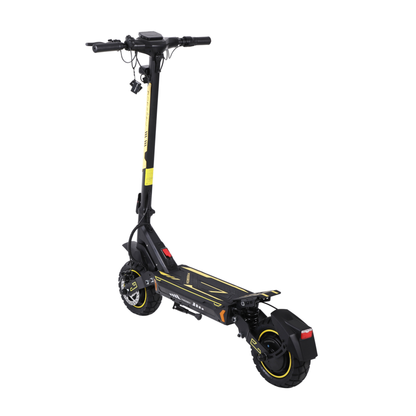 Wheely - H7 patinete eléctrico visto en diagonal desde atrás con guardabarros trasero y luz trasera