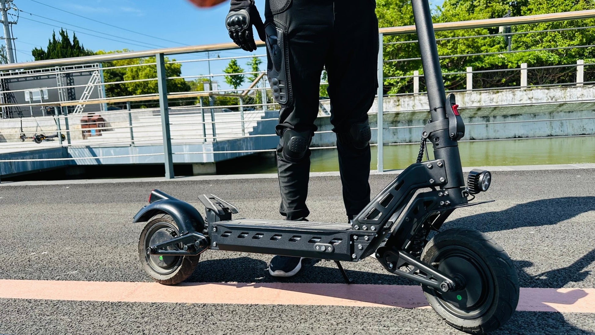 DriveTron DT10 - Electric scooter - Wheelyshop
