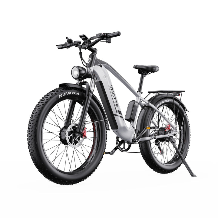 Bicicleta eléctrica fat bike Duotts F26 en vista frontal en ángulo en color gris