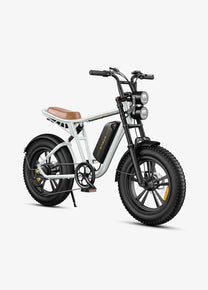 Bicicleta eléctrica fat bike ENGWE M20 vista en ángulo desde atrás en color blanco