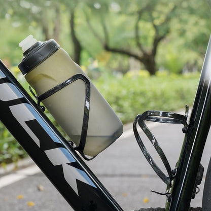 Flaskhållare i kolfiber - Tillbehör - Wheelyshop