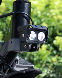 Faro delantero del iENYRID S1