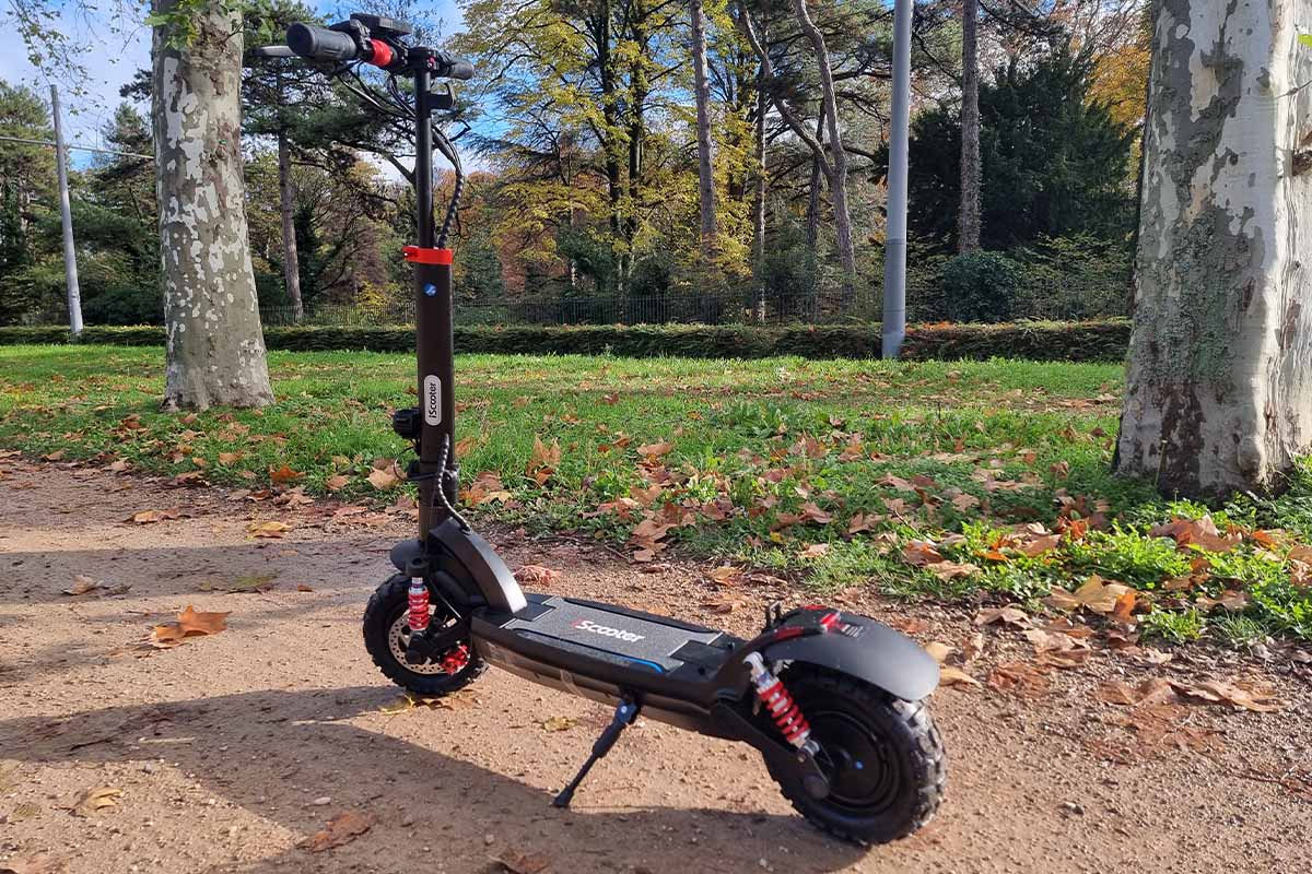 iScooter iX6 - Electric scooter - Wheelyshop