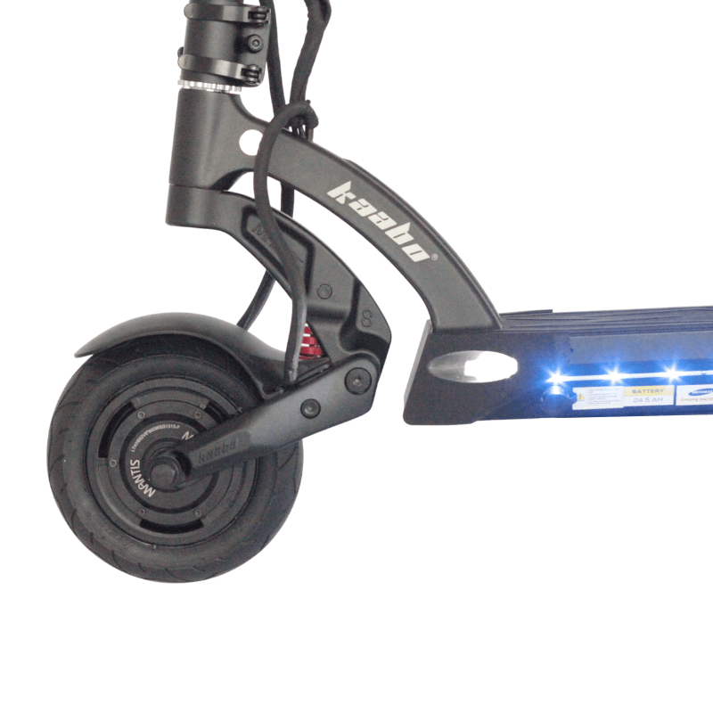 Patinete eléctrico KAABO MANTIS 8 PLUS con las luces encendidas