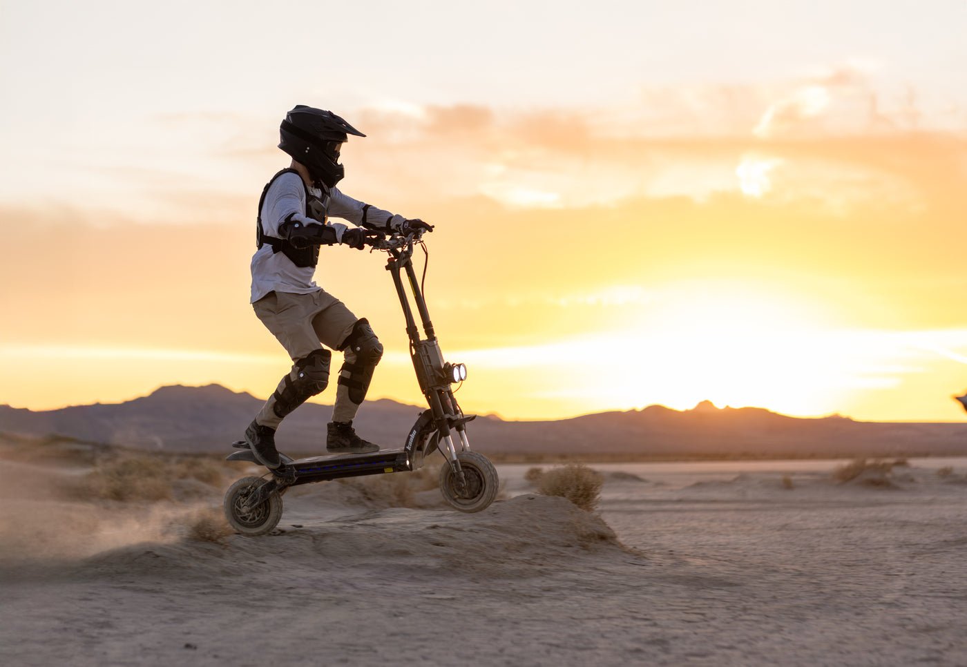 Kaabo Wolf King GTR MAX - Electric scooter - Wheelyshop