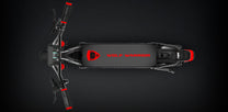 Patinete eléctrico KAABO WOLF WARRIOR X MAX visto desde arriba sobre fondo oscuro