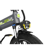 Faro delantero de la KOOLUX RK10 en primer plano