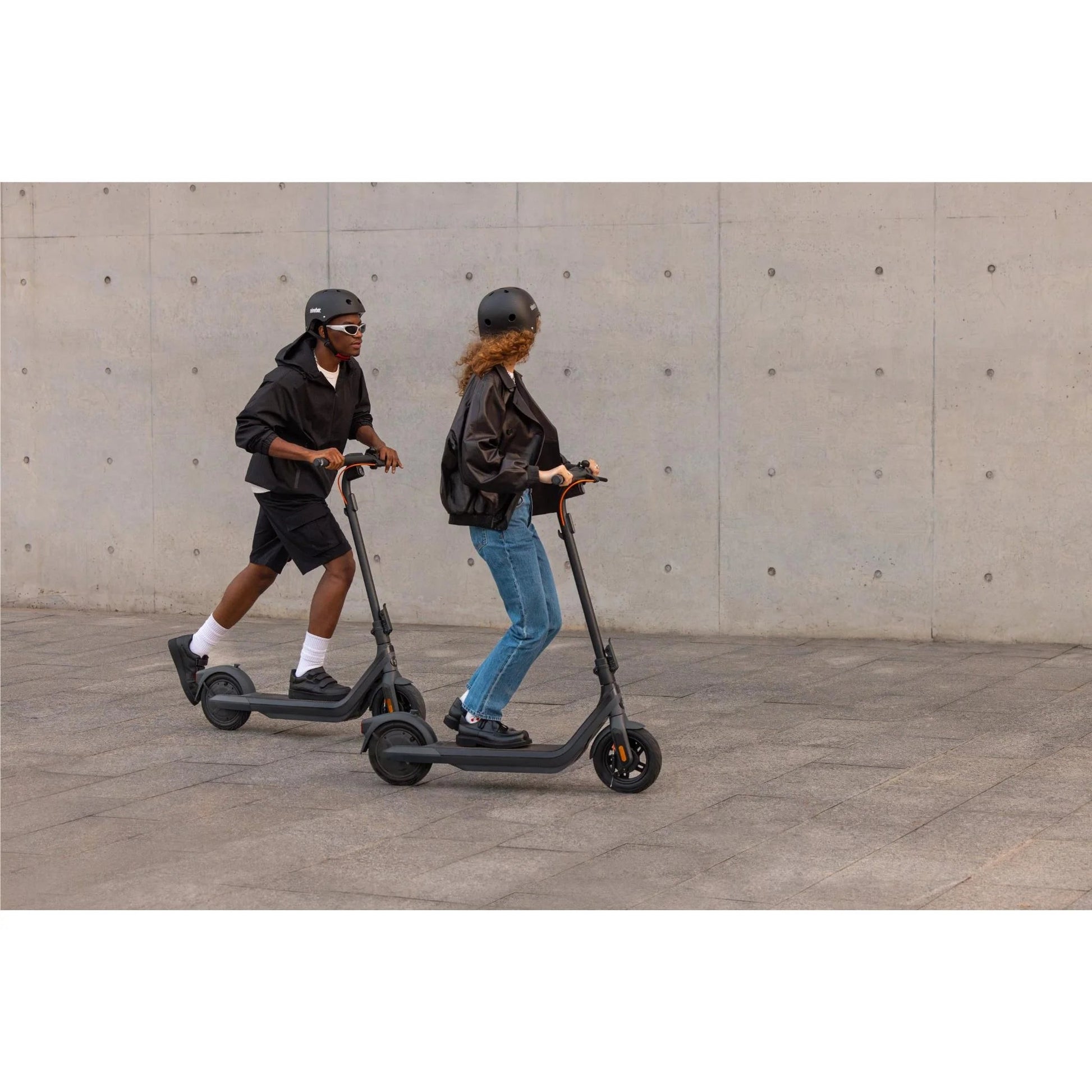 NINEBOT E2 PRO BY SEGWAY - Electric scooter - Wheelyshop