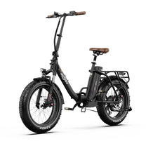 Bicicleta eléctrica plegable fat bike OneSport OT16 Max vista de frente en color negro