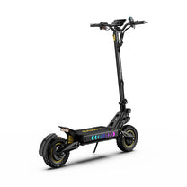 Patinete eléctrico OOTD T10 Pro visto en ángulo desde atrás