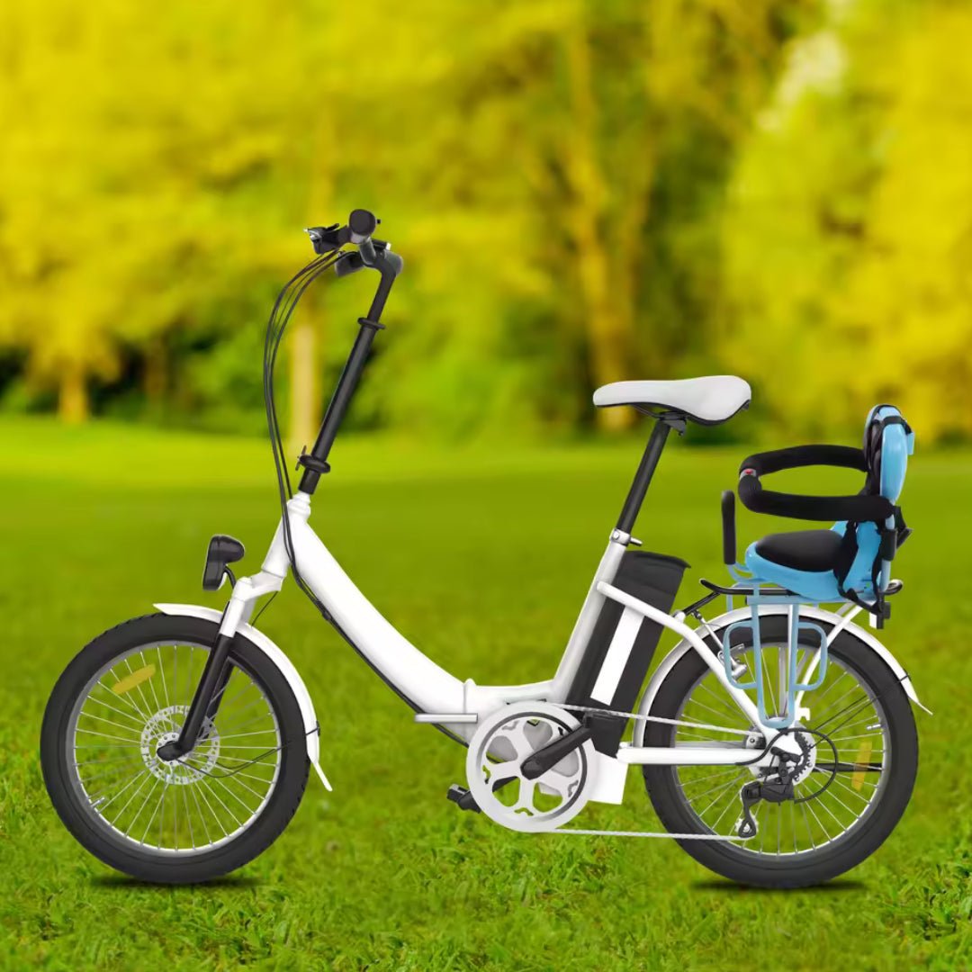 Silla infantil inteligente en azul en una bicicleta, vista lateral