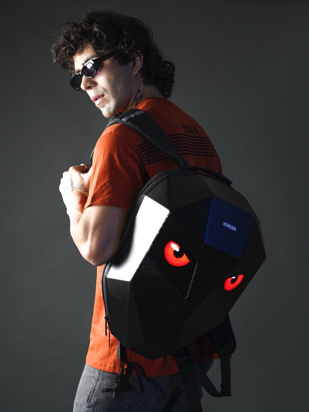 Mochila Premium Edition en una persona