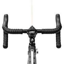 Cuerda de remolque retráctil inteligente con gancho para bicicleta, vista trasera en ángulo