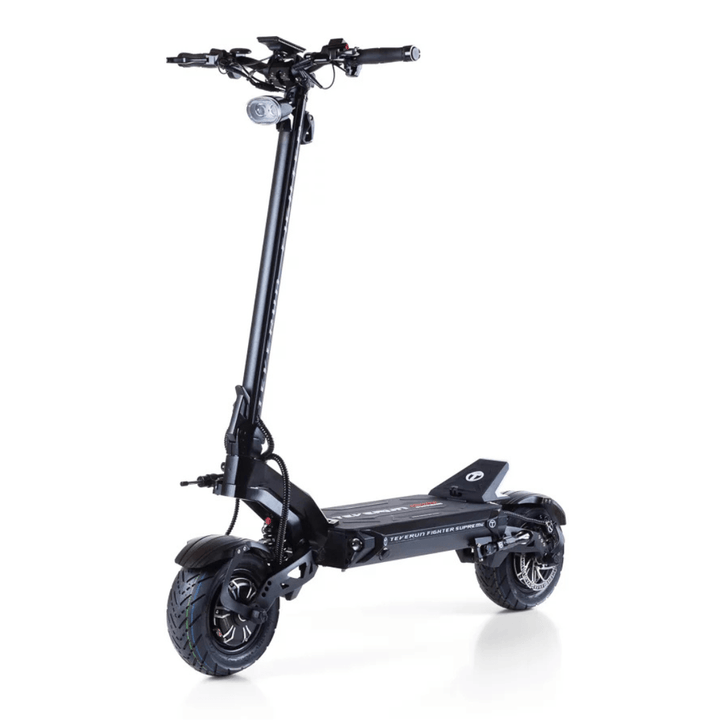Patinete eléctrico TEVERUN FIGHTER SUPREME ULTRA V4 en vista frontal en ángulo