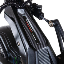 Detalle del patinete eléctrico TEVERUN FIGHTER SUPREME ULTRA V4