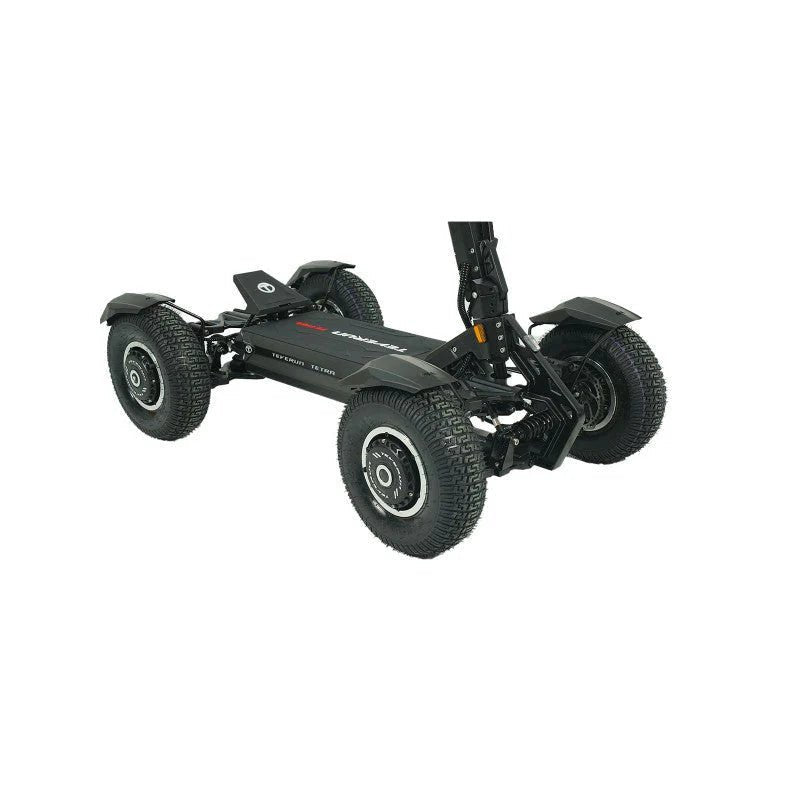 Patinete eléctrico TEVERUN TETRA en vista frontal en ángulo