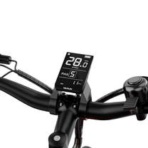 Primer plano de la pantalla de la VARUN M26-2 Plus