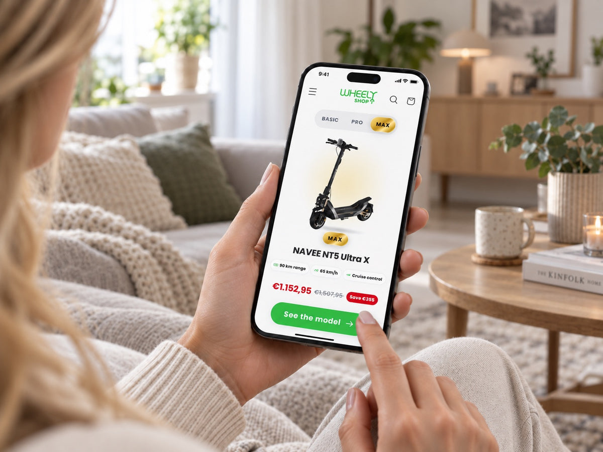 Cliente haciendo un pedido de un patinete eléctrico en la tienda móvil de Wheelyshop – cada pedido planta un árbol