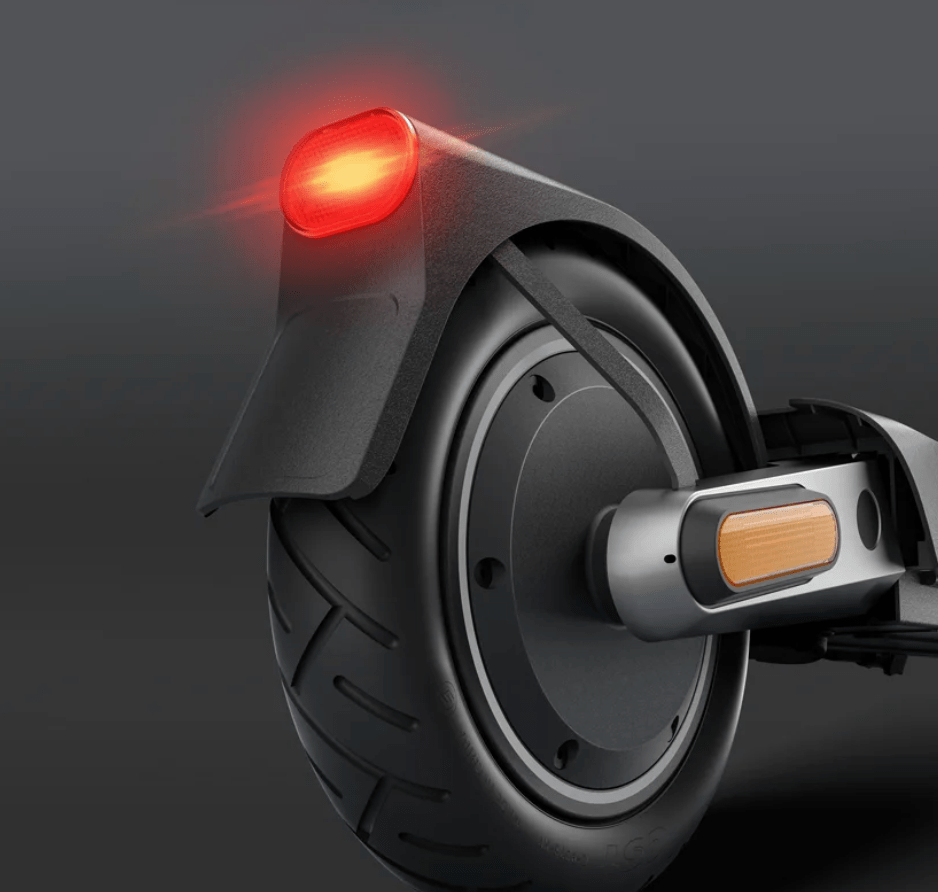 Xiaomi 5 Pro - Electric scooter - Wheelyshop